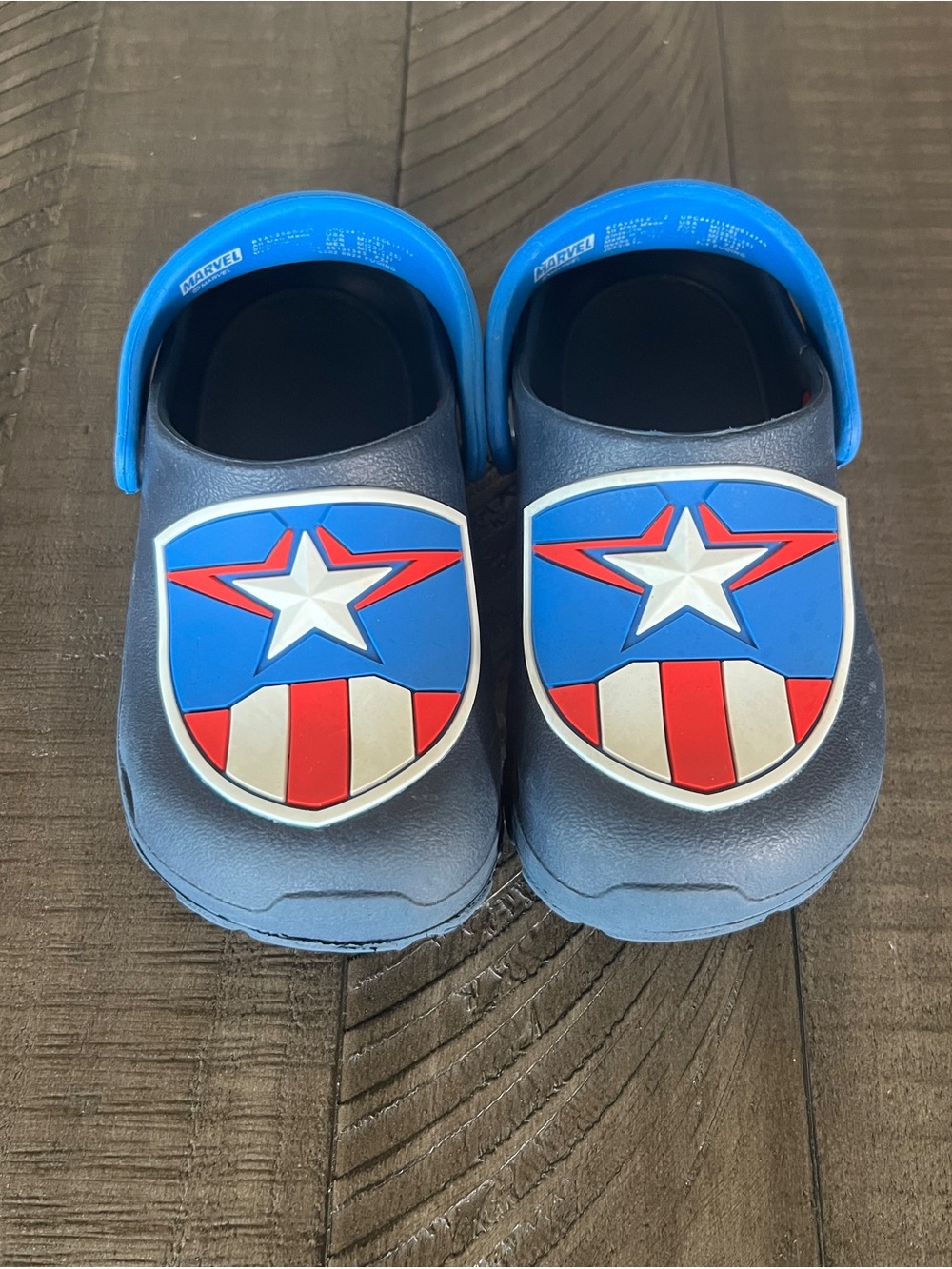 Marvel Avengers Captain America toddler clogs. Size Toddler 7/8